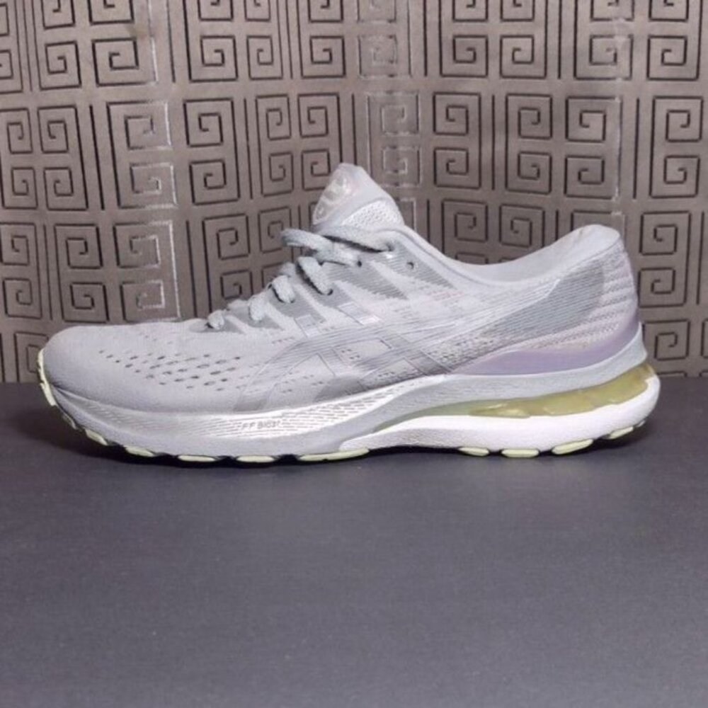 Asics Women's GEL-KAYANO 28 Gray Mesh Breathable size 8 Running Shoes